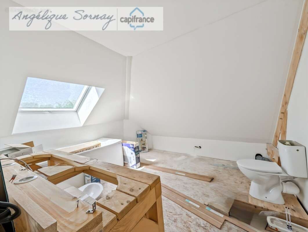 longère avec dépendances sur 3 115 m² – Francheville 39230 - photo 26