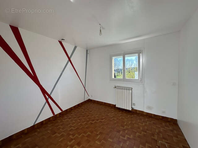 Maison à CHASTELLUX-SUR-CURE