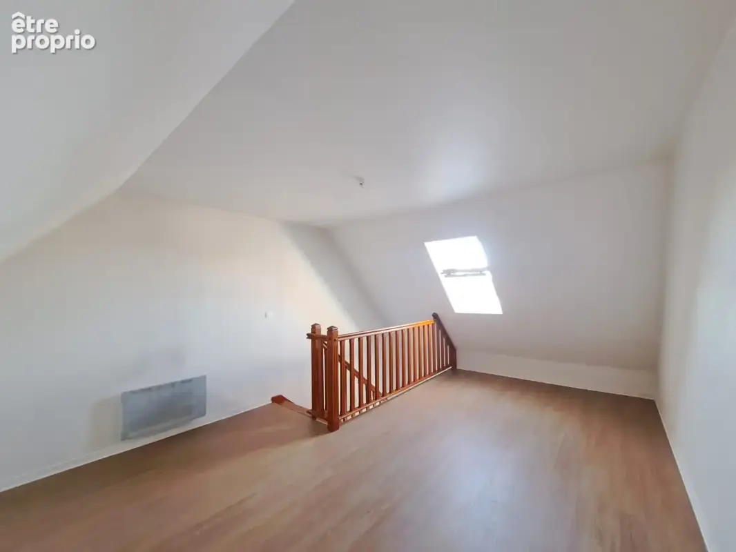 Appartement en duplex avec une chambre en plein coeur de Senlis dans une résidence sécurisée avec un place de - photo 6