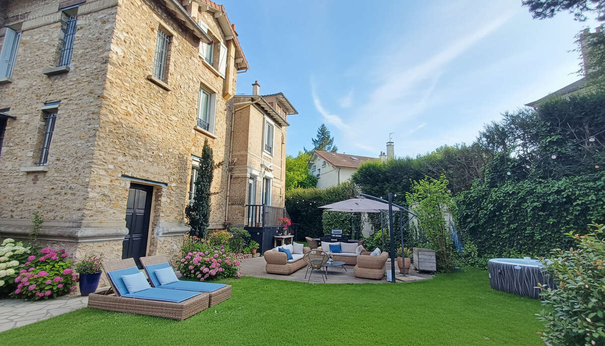 Maison à ENGHIEN-LES-BAINS