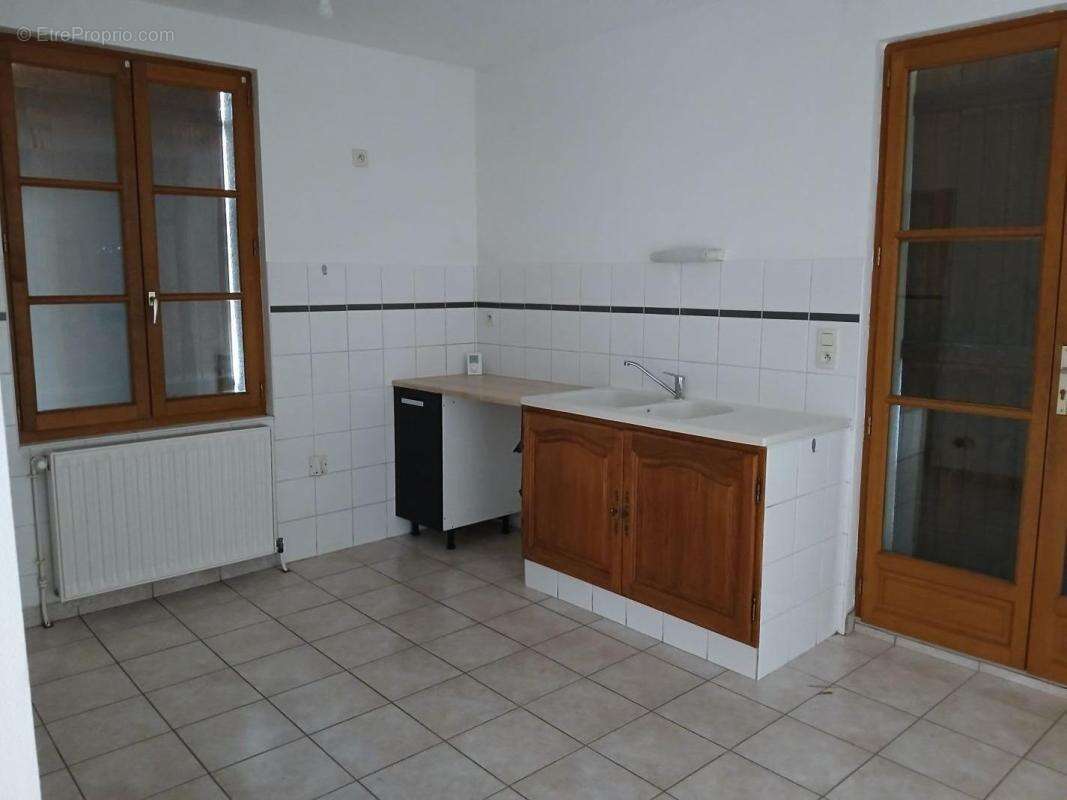 Maison à LES NOES-PRES-TROYES