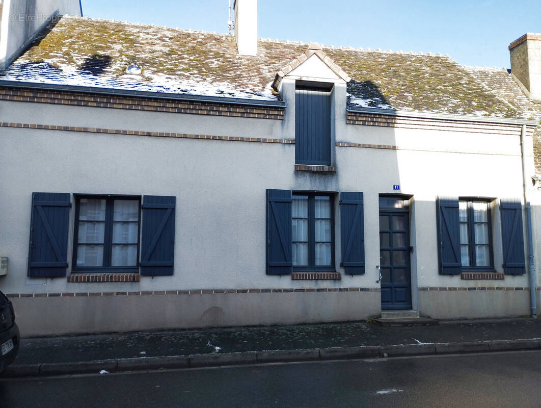 Maison à CLOYES-SUR-LE-LOIR