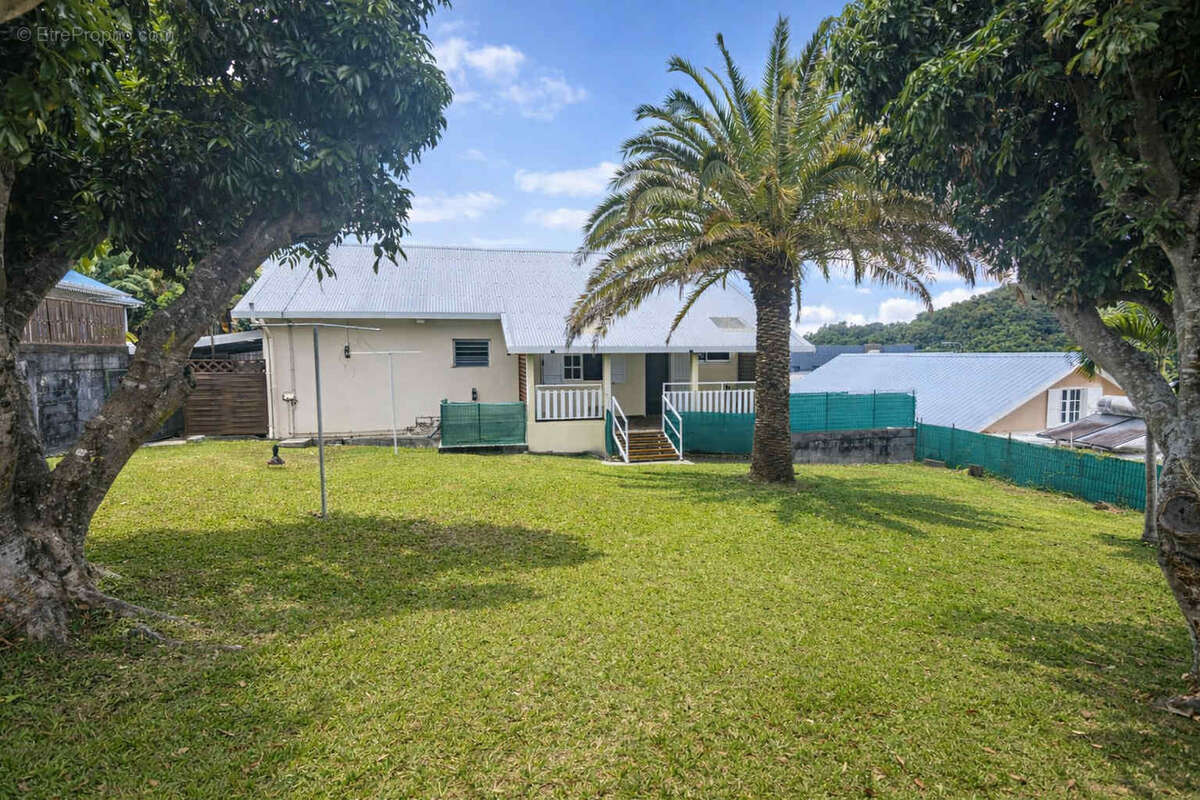 Maison à PETITE-ILE