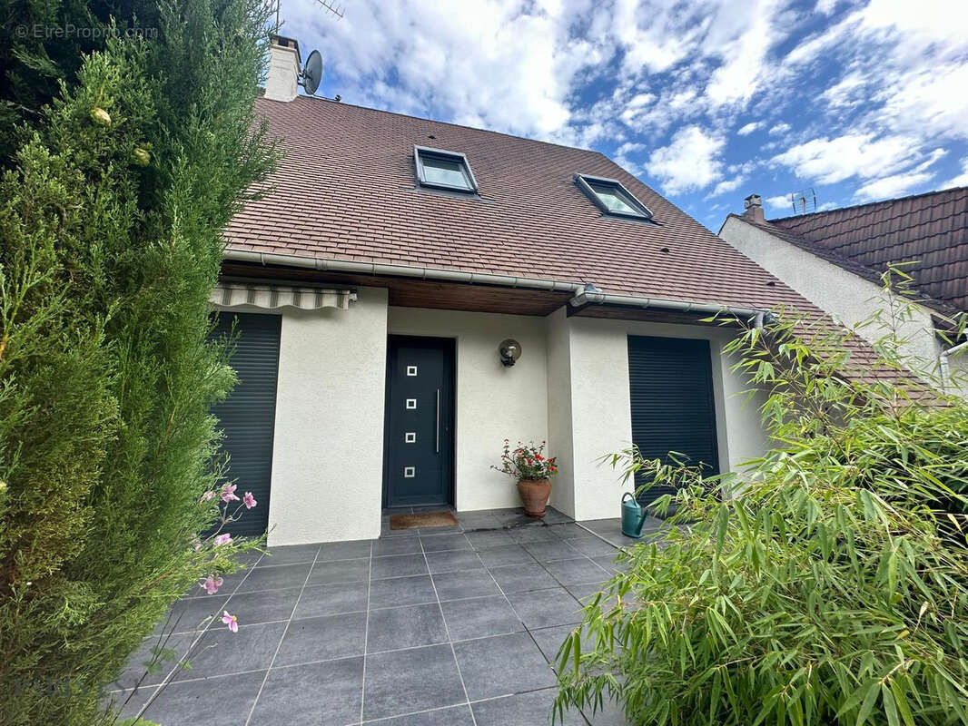 Maison à NEUILLY-PLAISANCE
