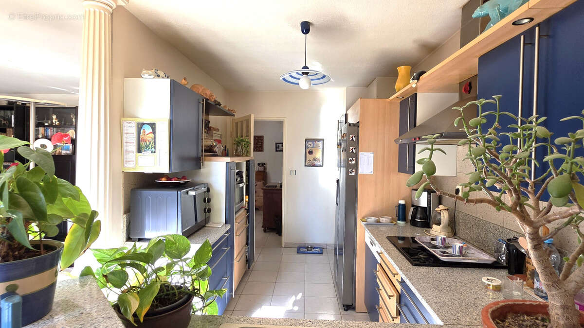 Autre à CARNOUX-EN-PROVENCE