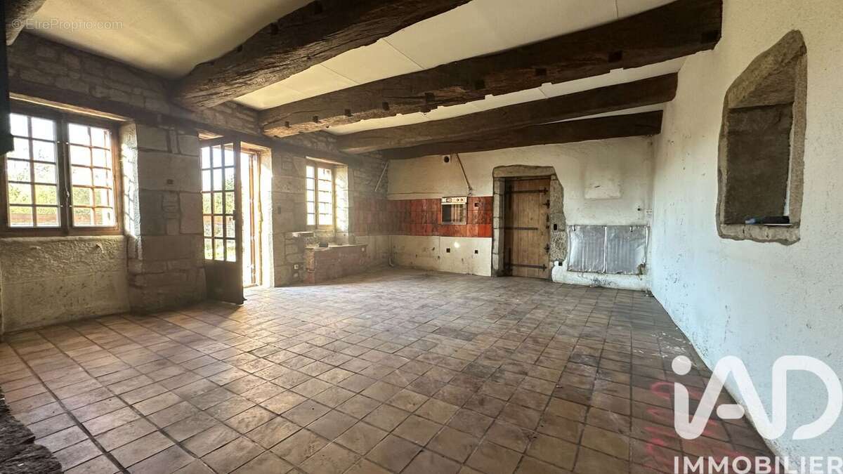 Photo 1 - Appartement à ECOLE-VALENTIN