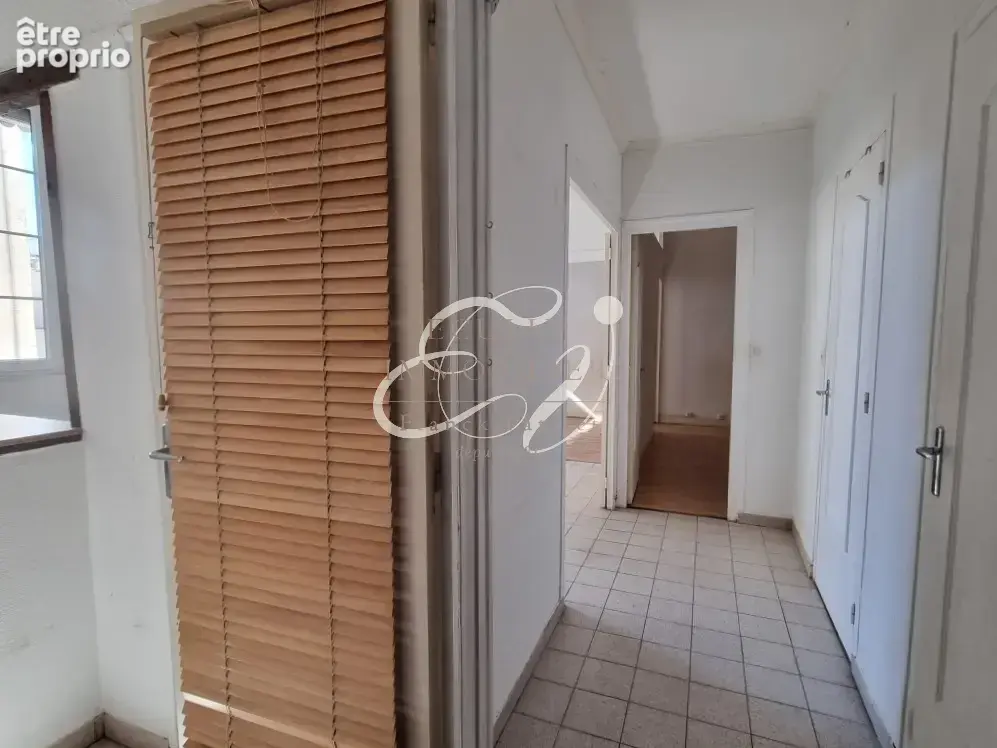 Vente lyon 69004 - croix rousse proche hopital canut 59m2 possible t3 a fort potentiel - photo 11