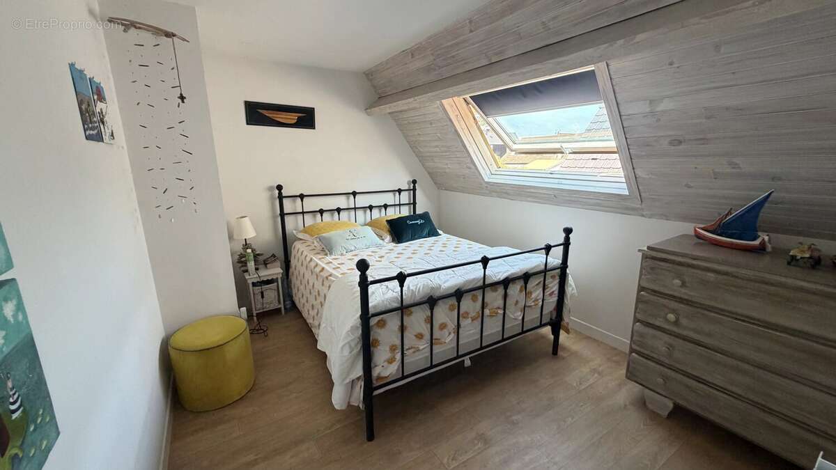 Proximité plage et commerces : villa 4/5 chambres - photo 16