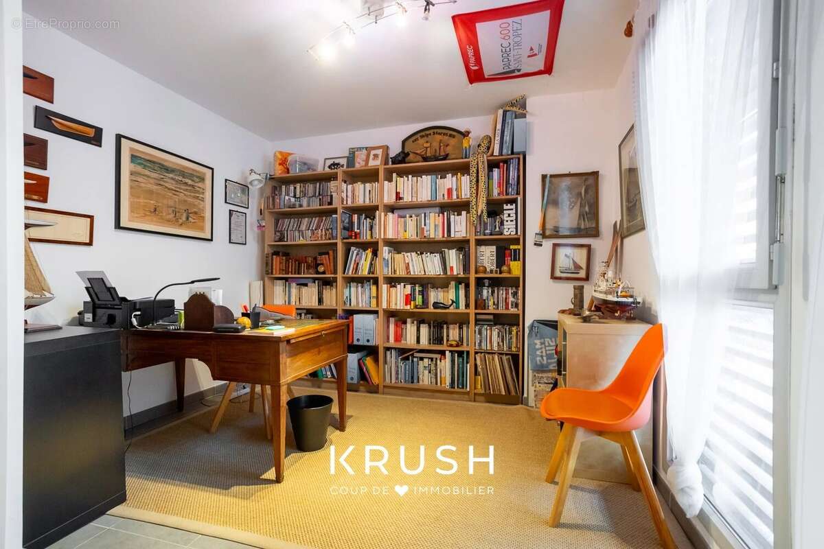 Appartement à MARSEILLE-1E