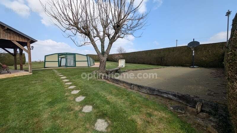 Maison à SAINT-MESMIN