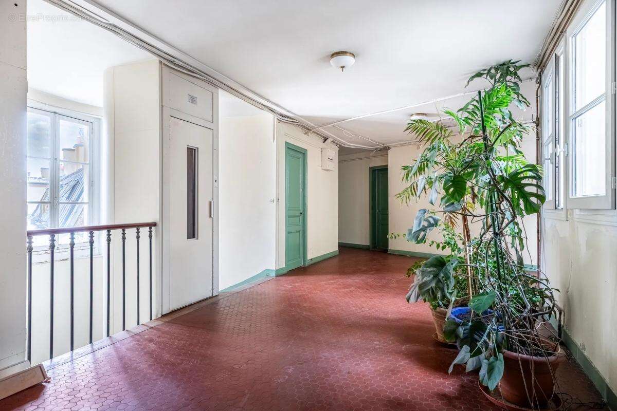 Jolie studette - Proche Quartier Faidherbe 75011 - photo 7