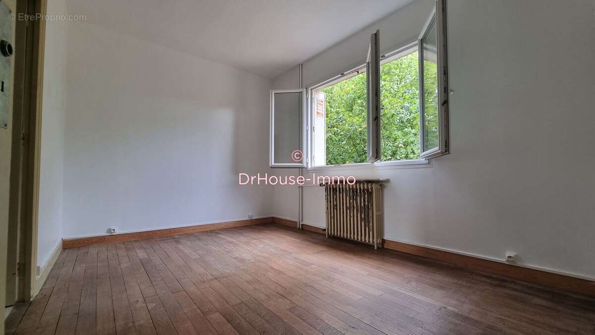 Maison à MONTCHEVRIER