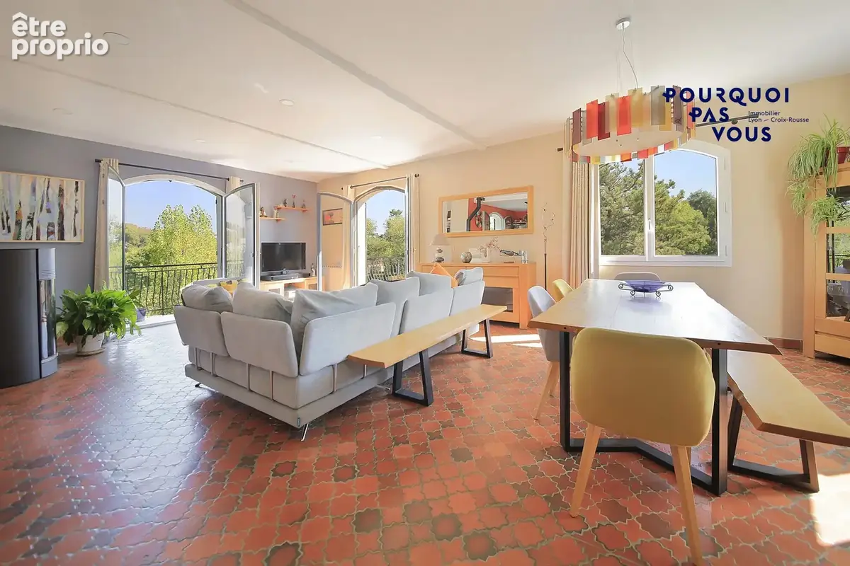 Maison 9 pièces 230 m² à vendre à Sainte-Foy-Les-Lyon (69110) - photo 6