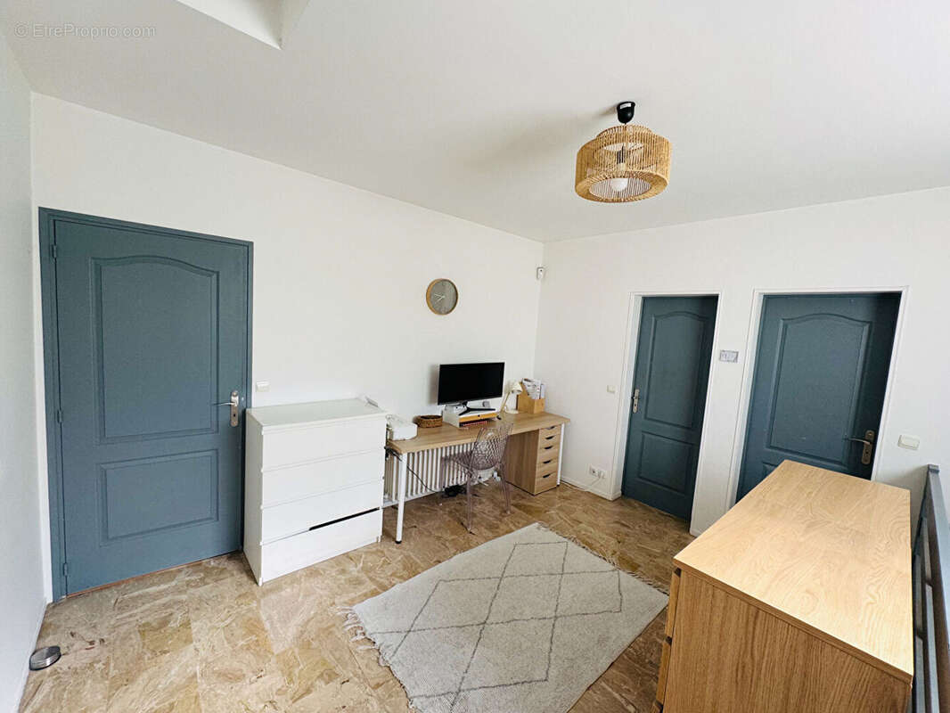 Maison à SARTROUVILLE