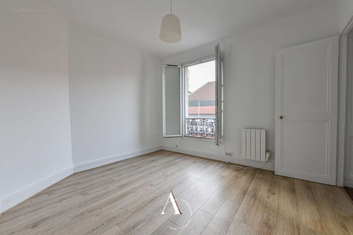 Appartement à AUBERVILLIERS