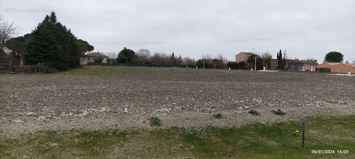 Terrain à bâtir de 600 m² à BARRET (16) - photo 3