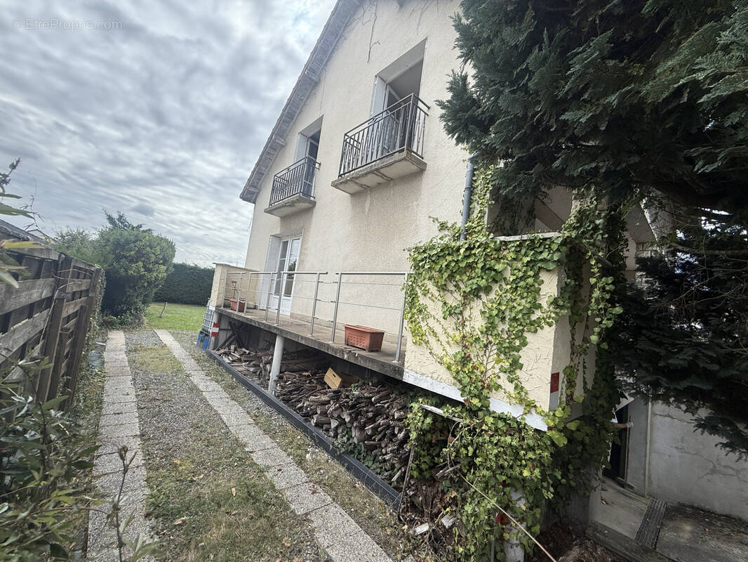 Maison à AUBIGNY-SUR-NERE