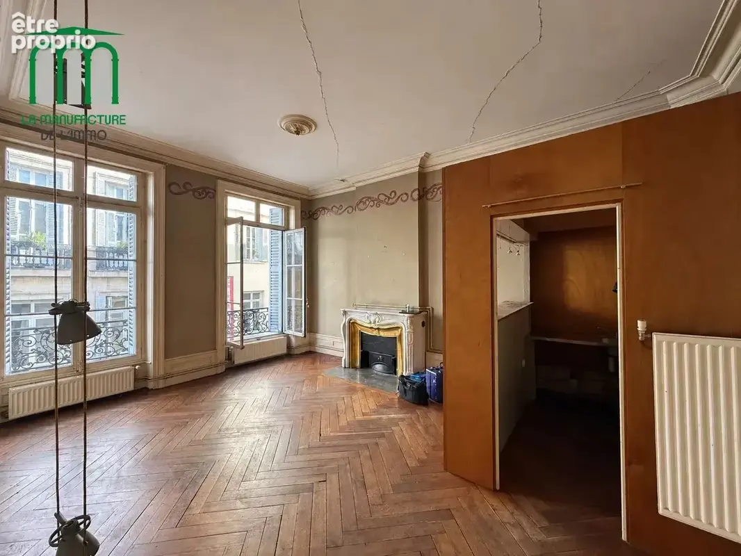 Secteur Hôtel de ville appartement T3 à rénover - photo 11