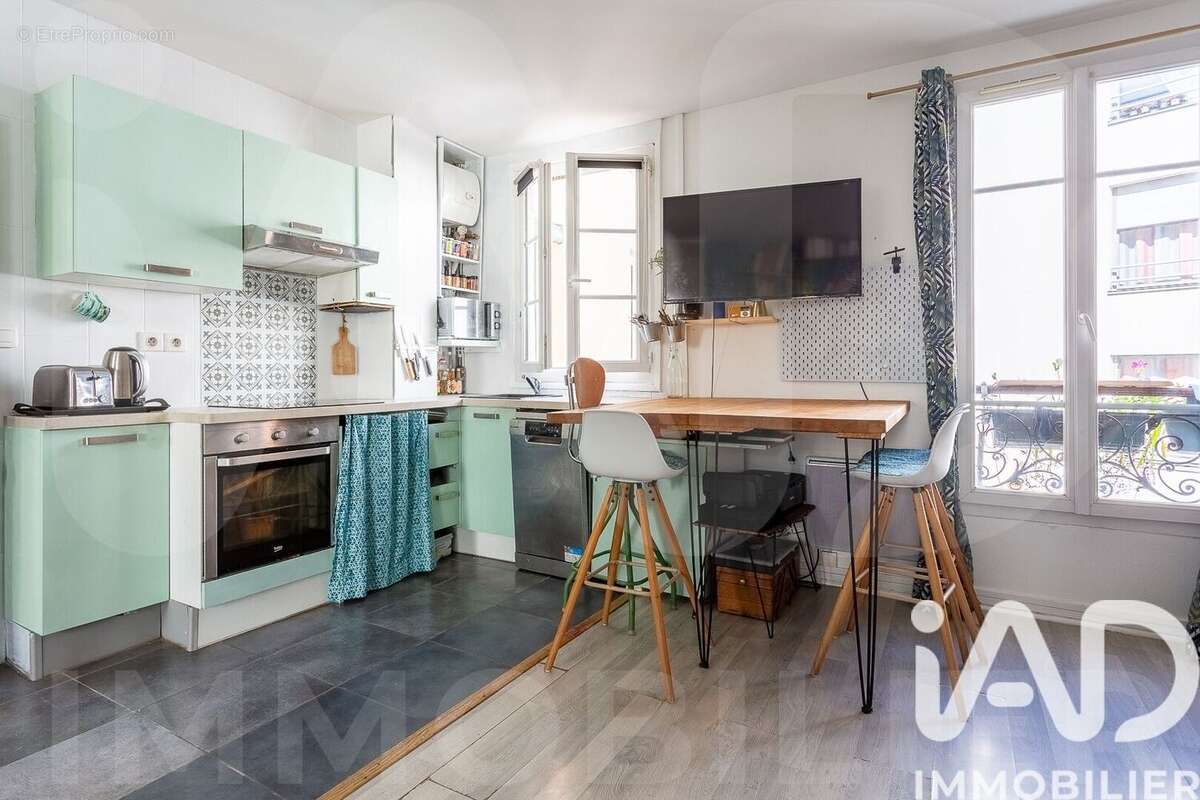 Photo 2 - Appartement à PARIS-18E