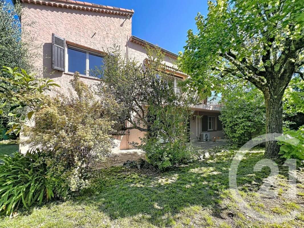 Maison à MOUGINS