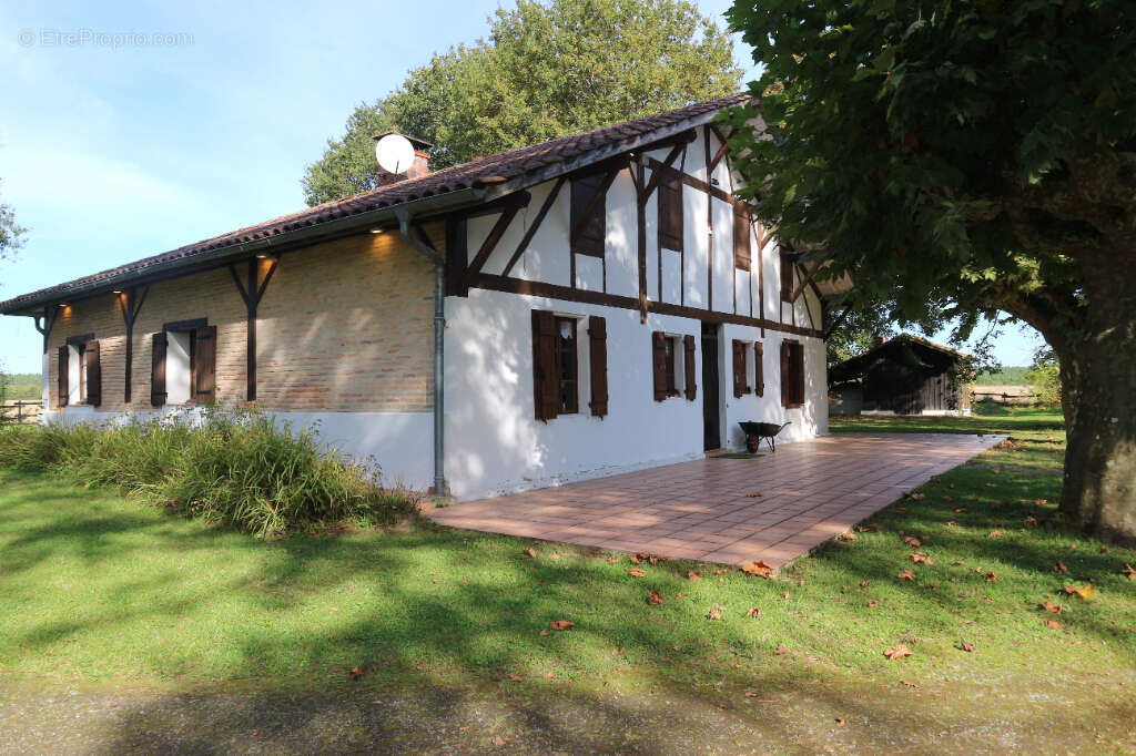 Maison à SAINT-YAGUEN