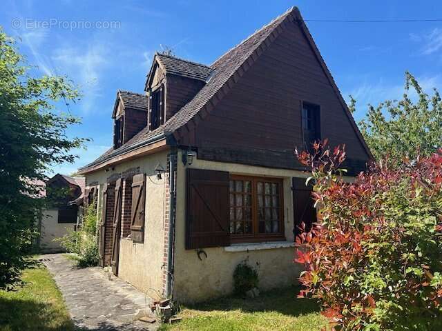 Maison à BROU