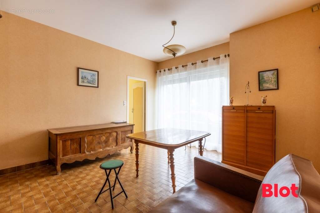 Maison à JANZE