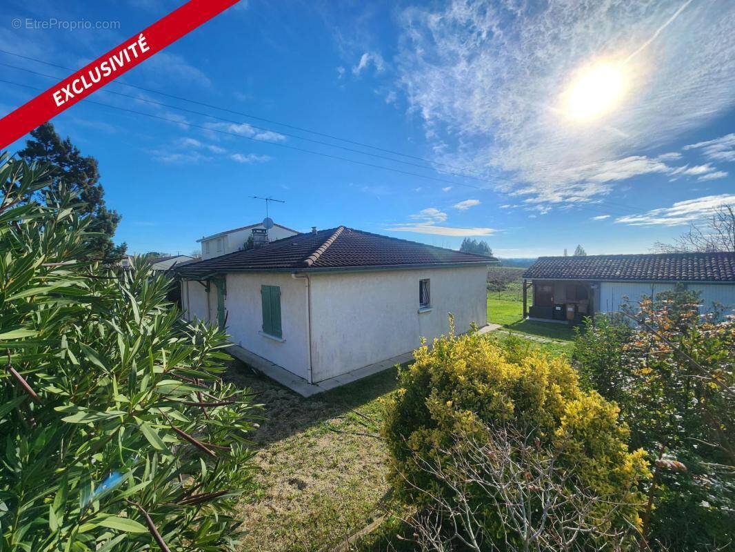 Maison à PRIGNAC-ET-MARCAMPS