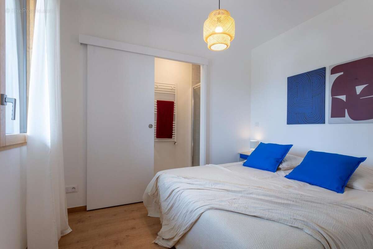 Appartement à LE PONT-DE-CLAIX