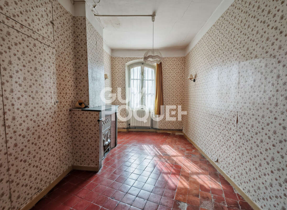 Belle demeure du XVIIe Siècle - Un Joyau Historique au Coeur de Carpentras - photo 4