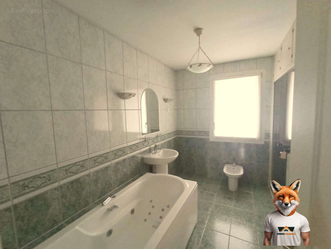 Maison à MONTGESOYE