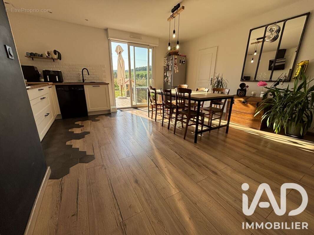 Maison 99 m² à Vinay  - photo 8