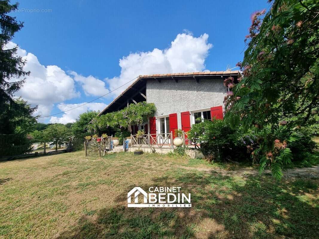 Maison à CABANAC-ET-VILLAGRAINS