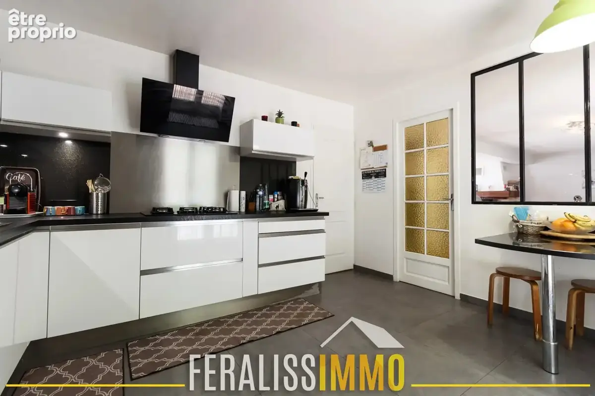 Maison familiale sur sous sol total ! - photo 10