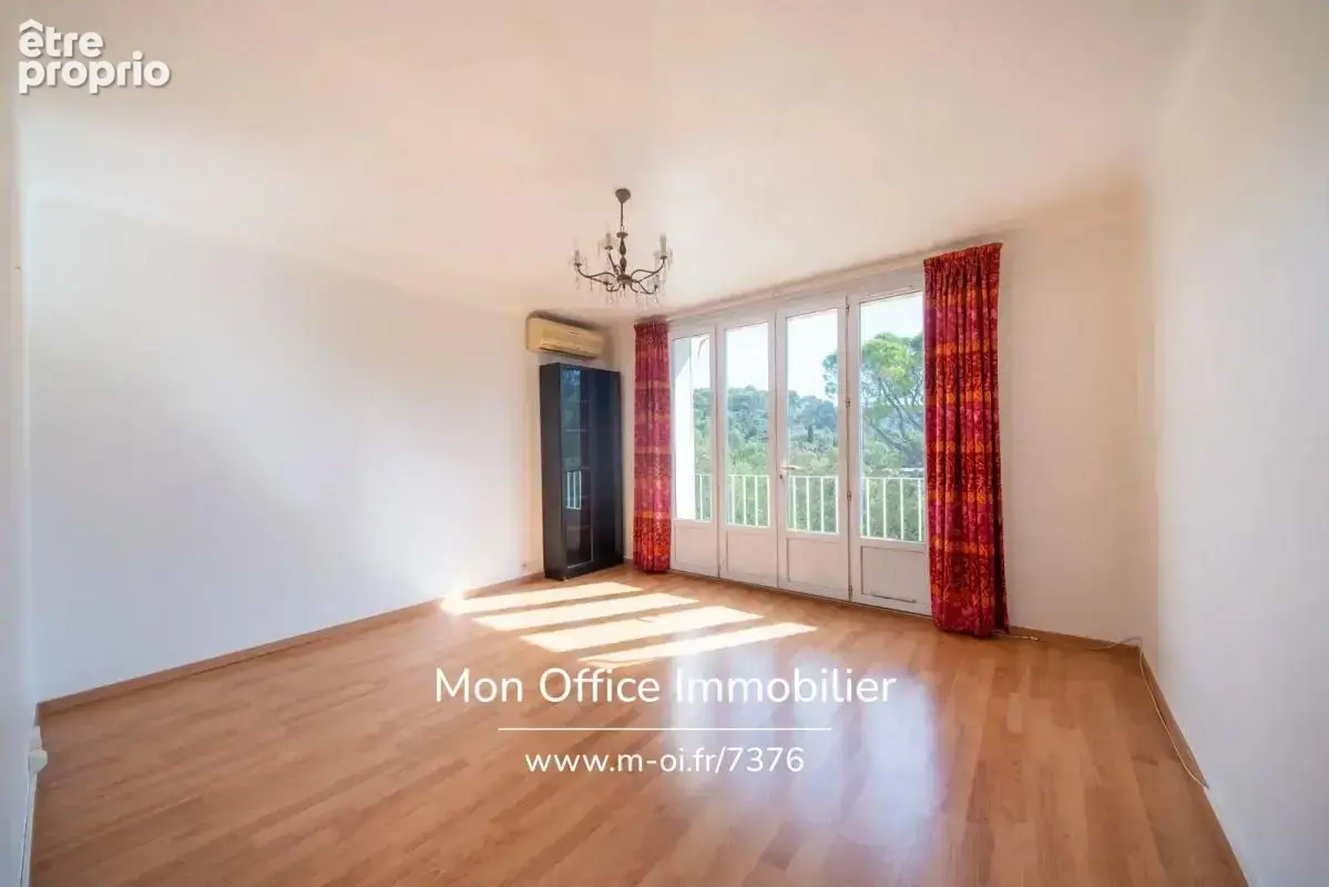 Référence : 7376-SBA. - Appartement T3 - Vue dégagée - Aix en Provence - photo 5