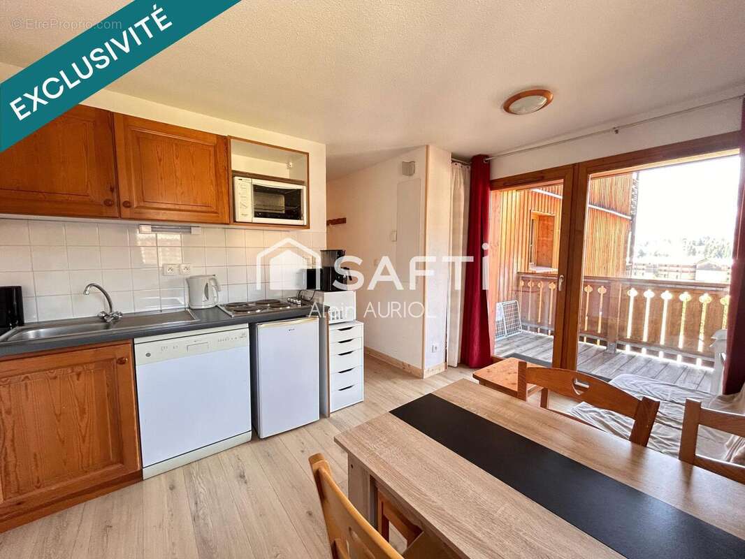 Appartement 30 m² à La Cluse  - photo 2