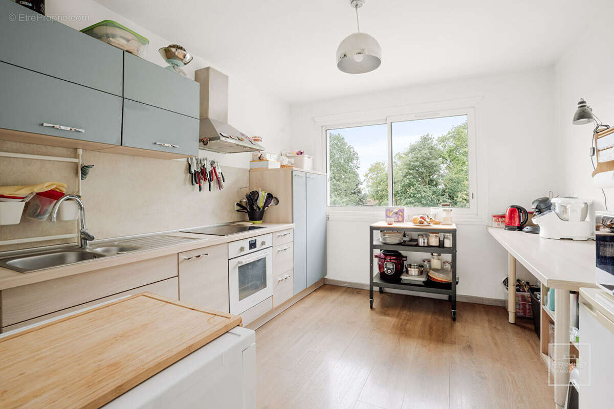 Appartement à NEUVILLE-SUR-SAONE