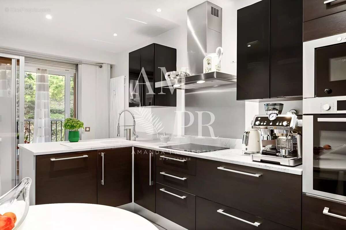 Appartement à VALLAURIS