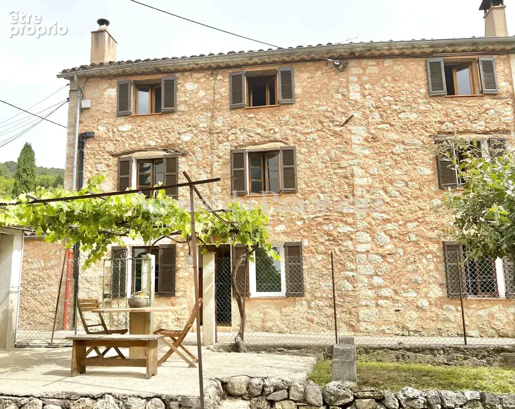 Photo Maison à Grasse au prix de 325 500€