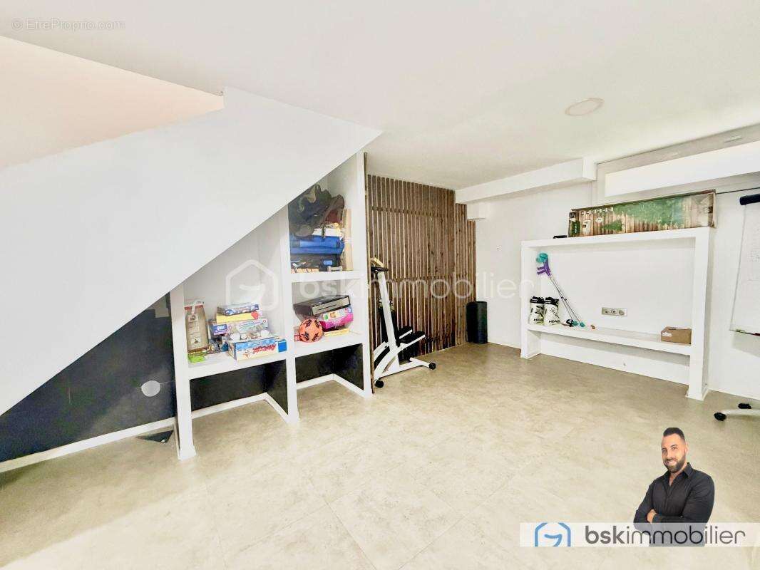 Maison à VILLENEUVE-LES-MAGUELONE