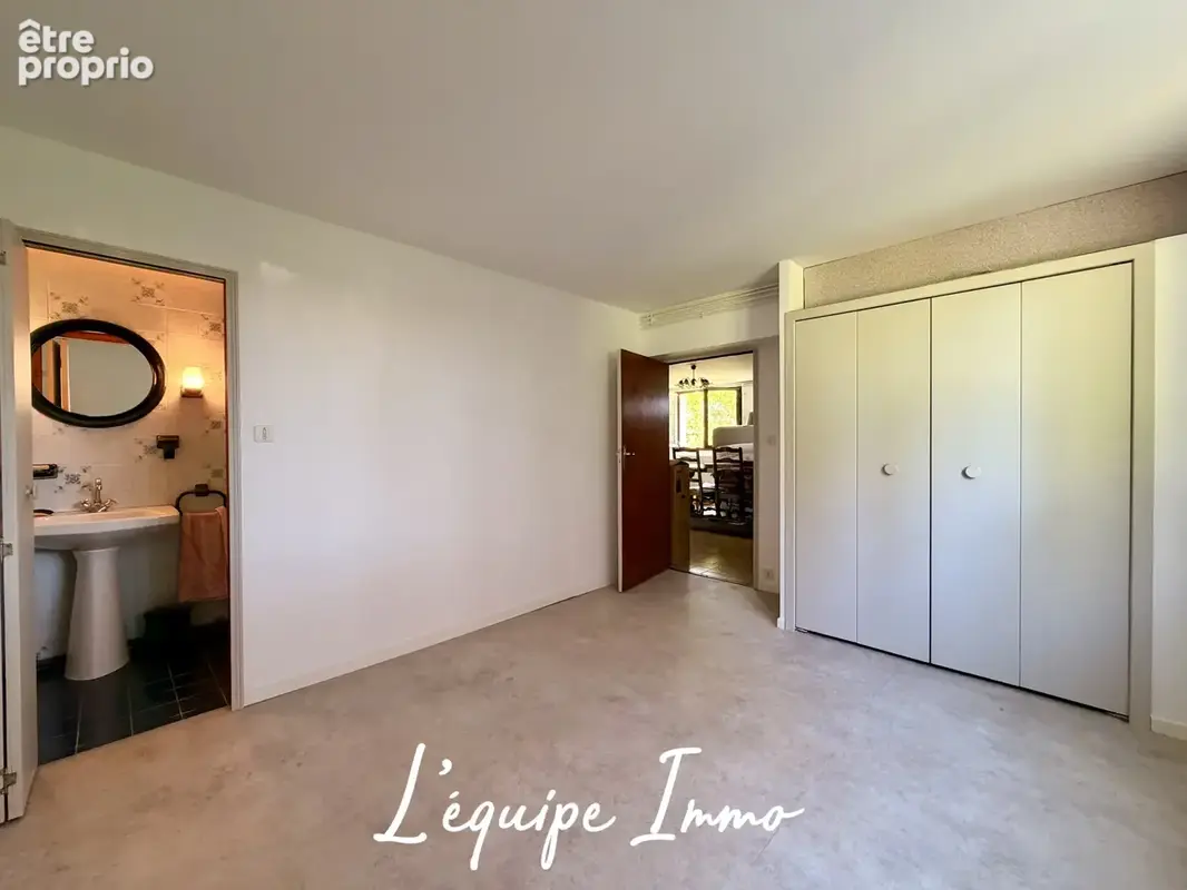 Maison familiale avec 5 chambres et grand terrain divisible - photo 12