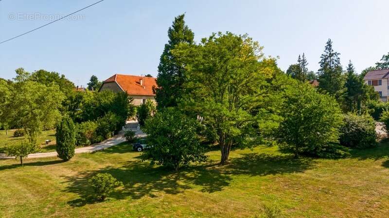 Maison à CONFRACOURT