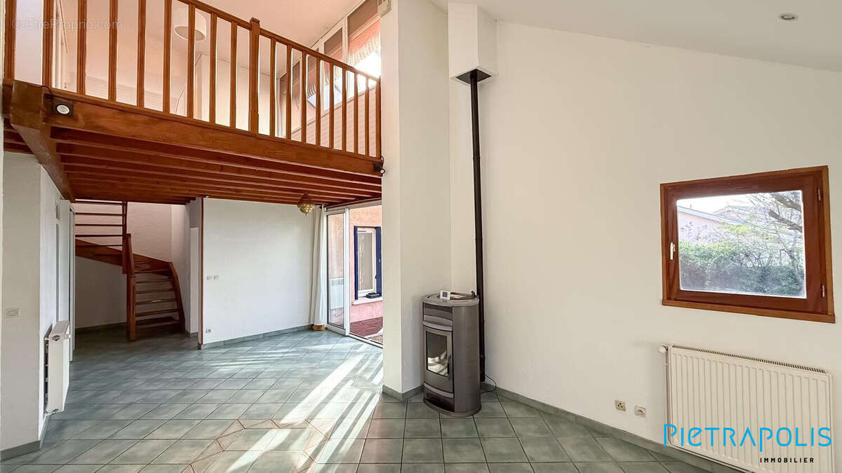 Maison à FONTAINES-SUR-SAONE