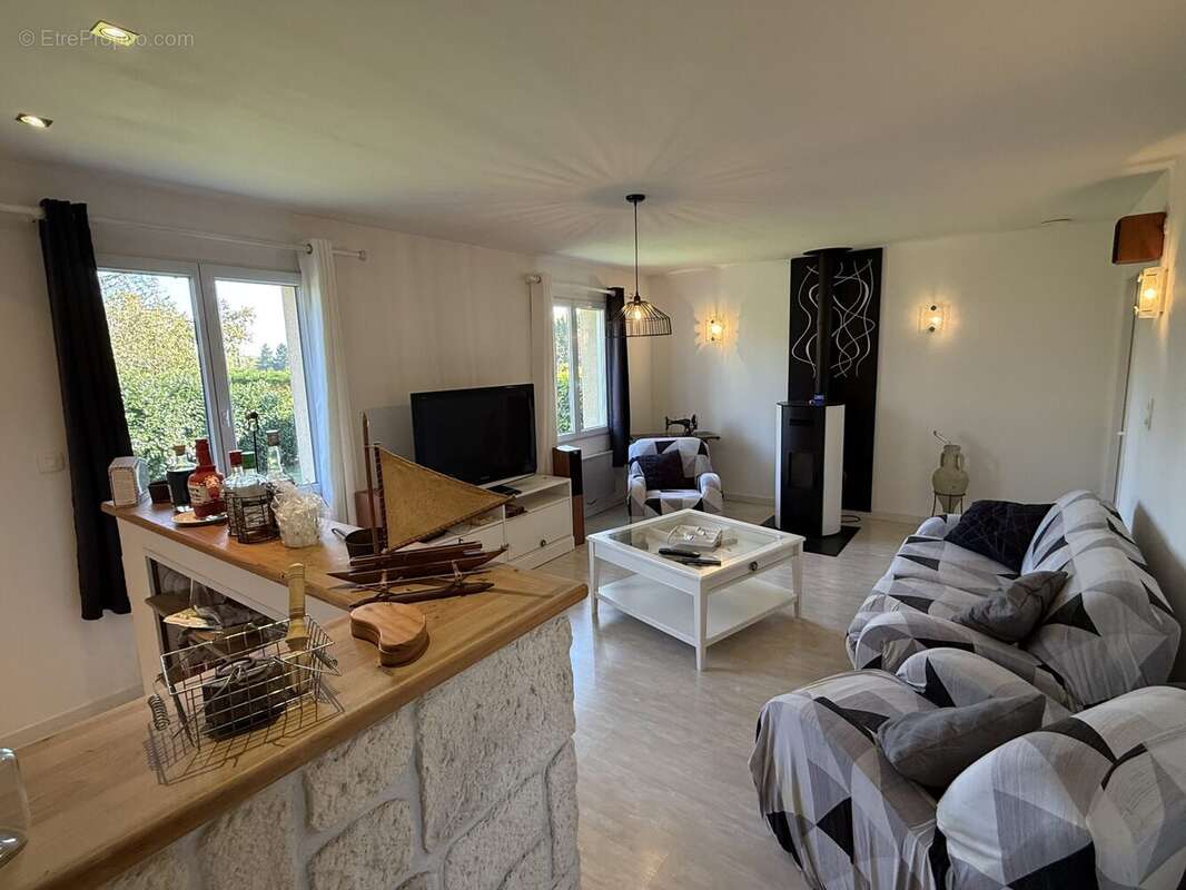 Maison à LA ROCHETTE