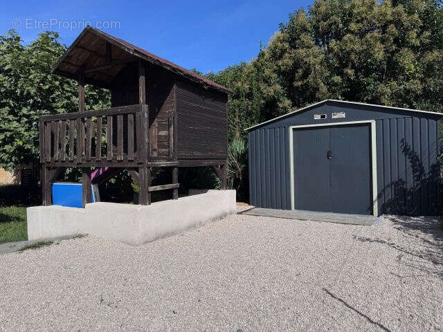 Maison à MEYRARGUES