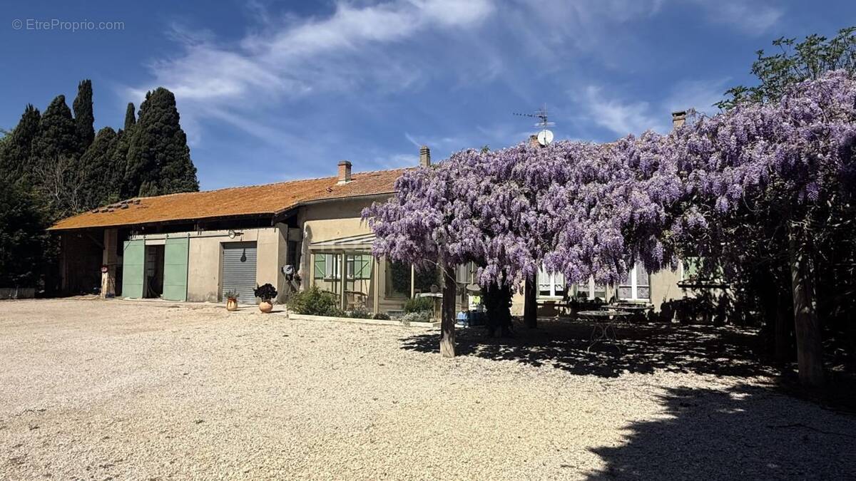 Maison à EYGUIERES