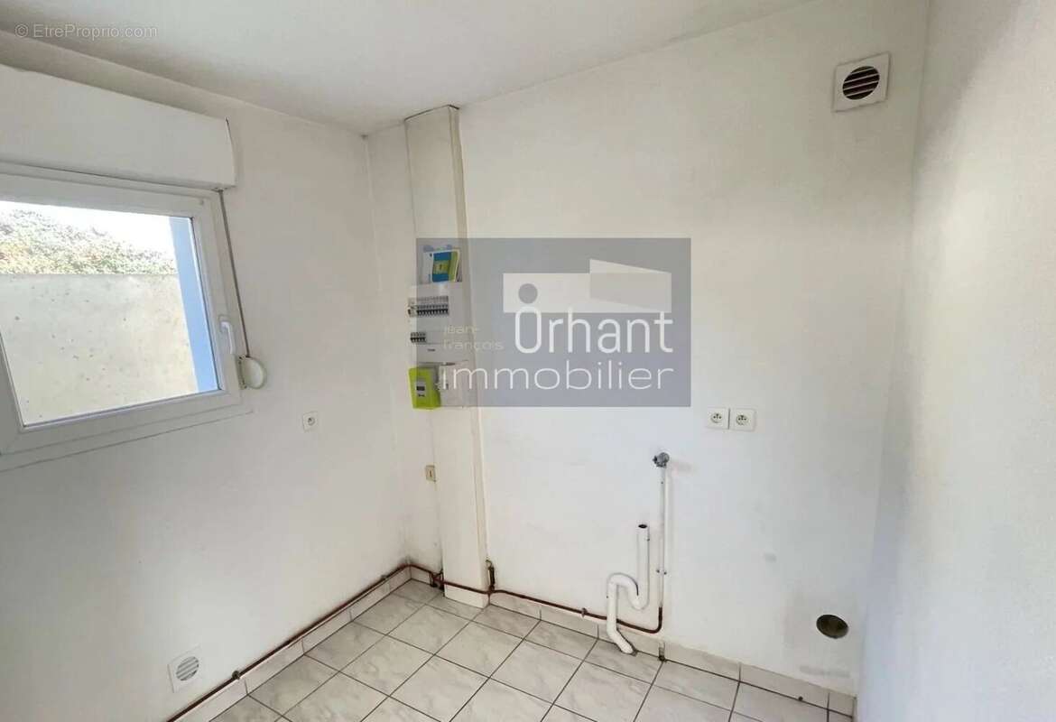 Maison 2003 - 3 chambres + garage + terrasse et jardin proche bourg – Theix - photo 19