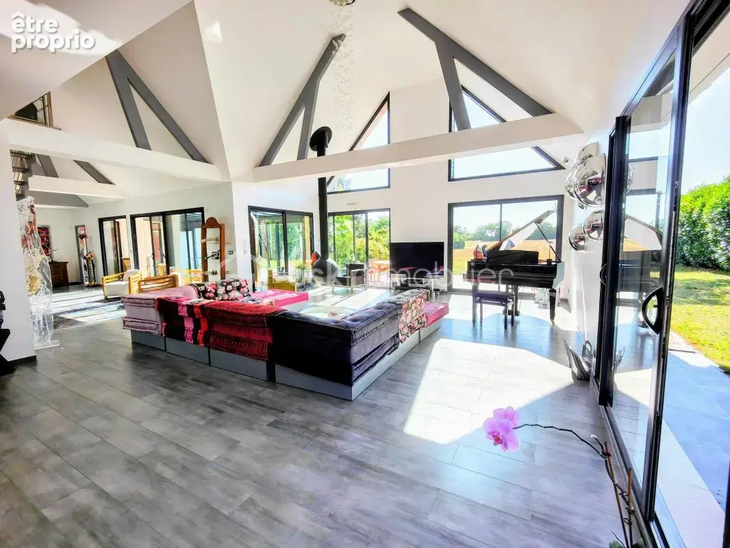 Maison av jardin arboré vue dégagée et sous-sol total ! - photo 6