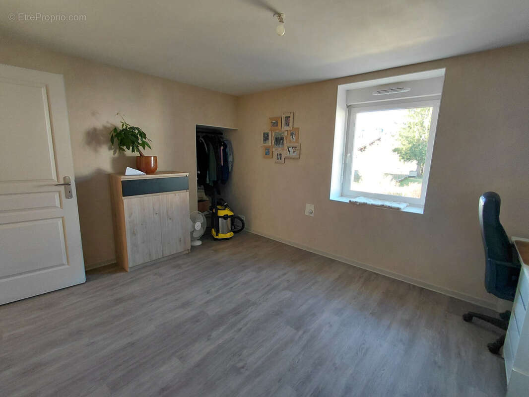 Appartement à GILLEY