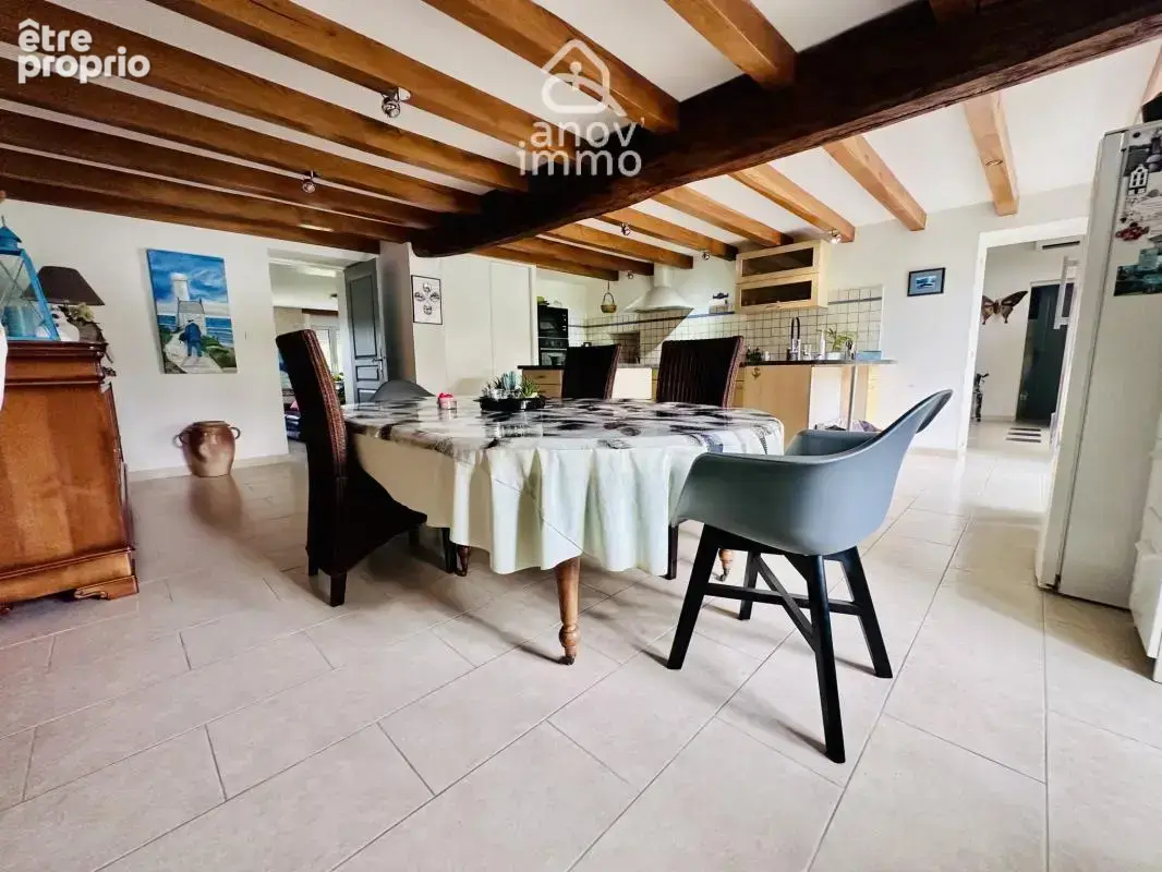 Grange rénovée avec goût   173 m2 habitables, 100 m2 de dépe - photo 3